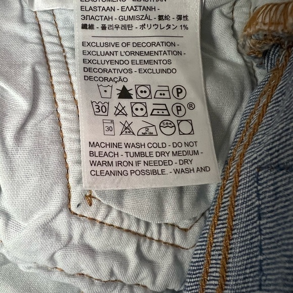 NWT Levi’s 501 Button fly Jean Cropped High Rise Distressed Size 29 - Picture 8 of 10